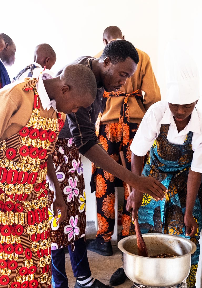 DERTOUR Foundation Projekt Amani Kochen
